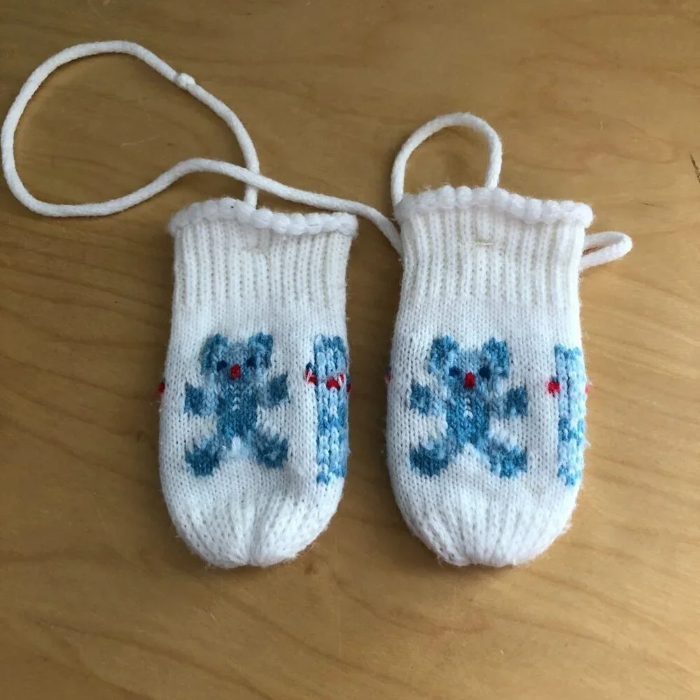 VINTAGE PAIR OF 1960s Handmade White Embroidered Child's Mittens on string 60s